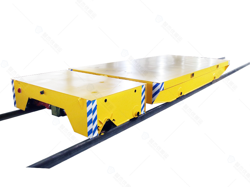 軌道平板牽引車和軌道拖車載重20噸研制成功